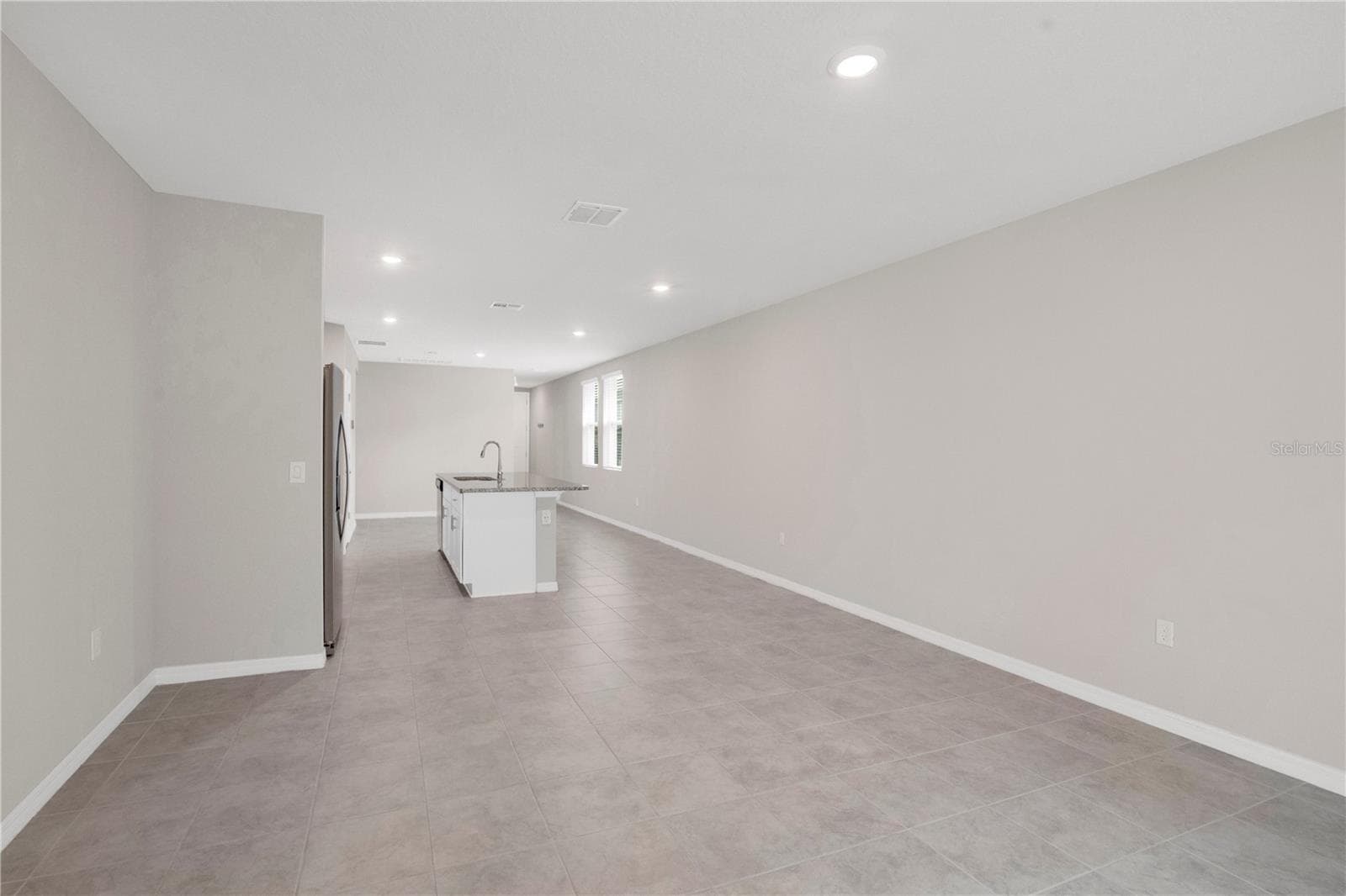 Single Family Residence at 17403 MILLION LAKES CT, CLERMONT, photo 12 of 43