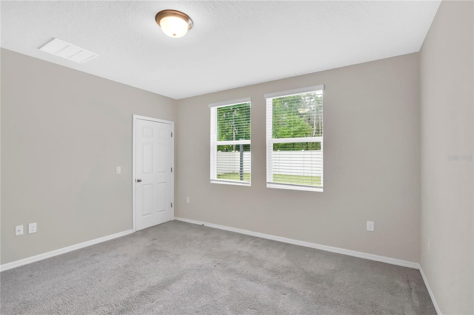 Single Family Residence at 17403 MILLION LAKES CT, CLERMONT, photo 14 of 43