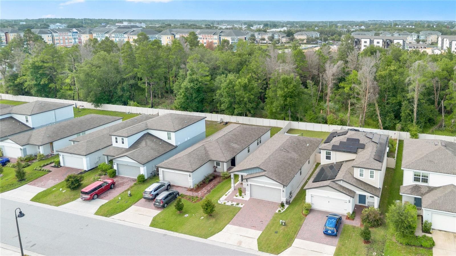 Single Family Residence at 17403 MILLION LAKES CT, CLERMONT, photo 31 of 43