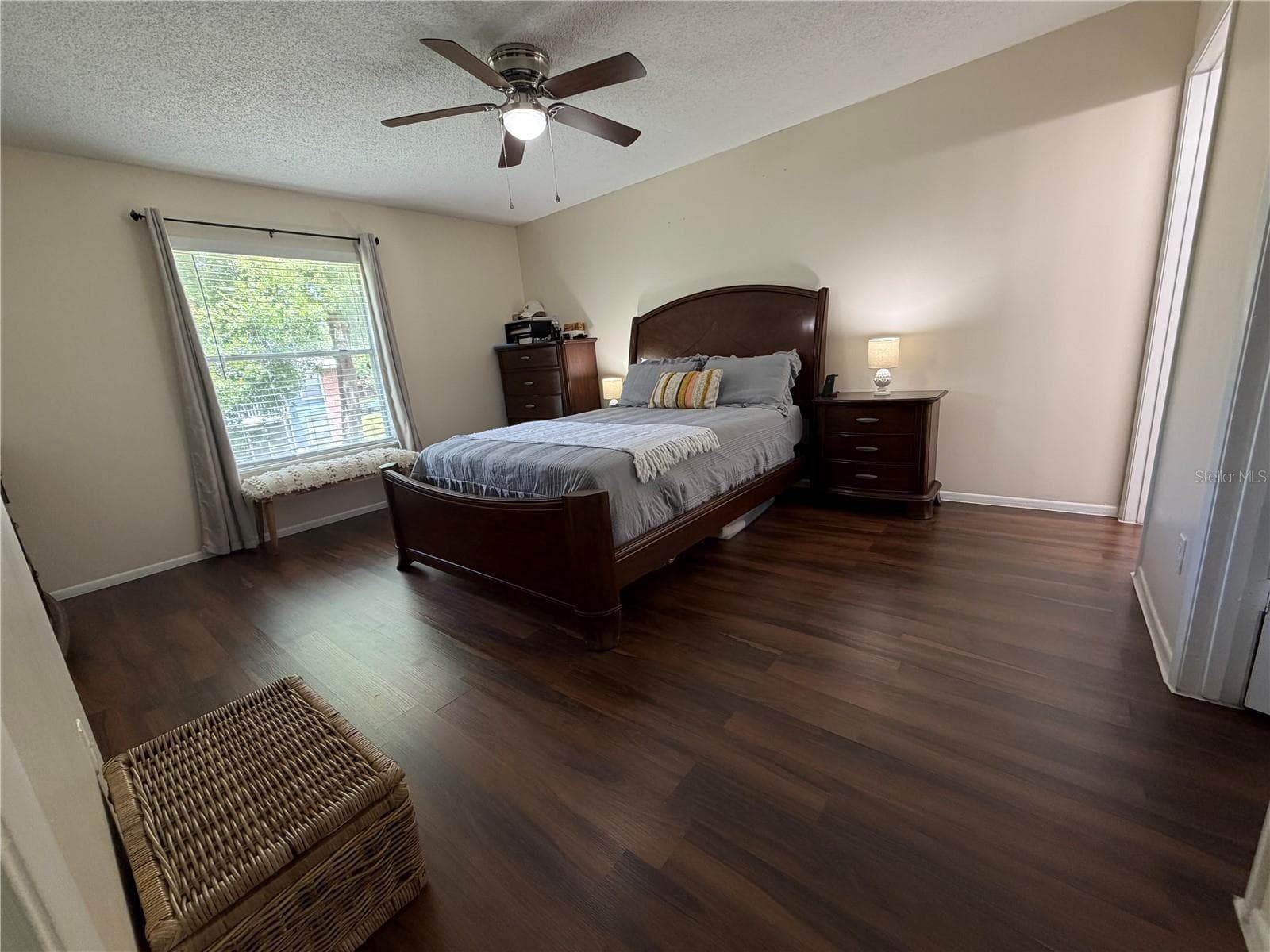 Master Room - 5457 LAKE MARGARET DR #19-1, ORLANDO