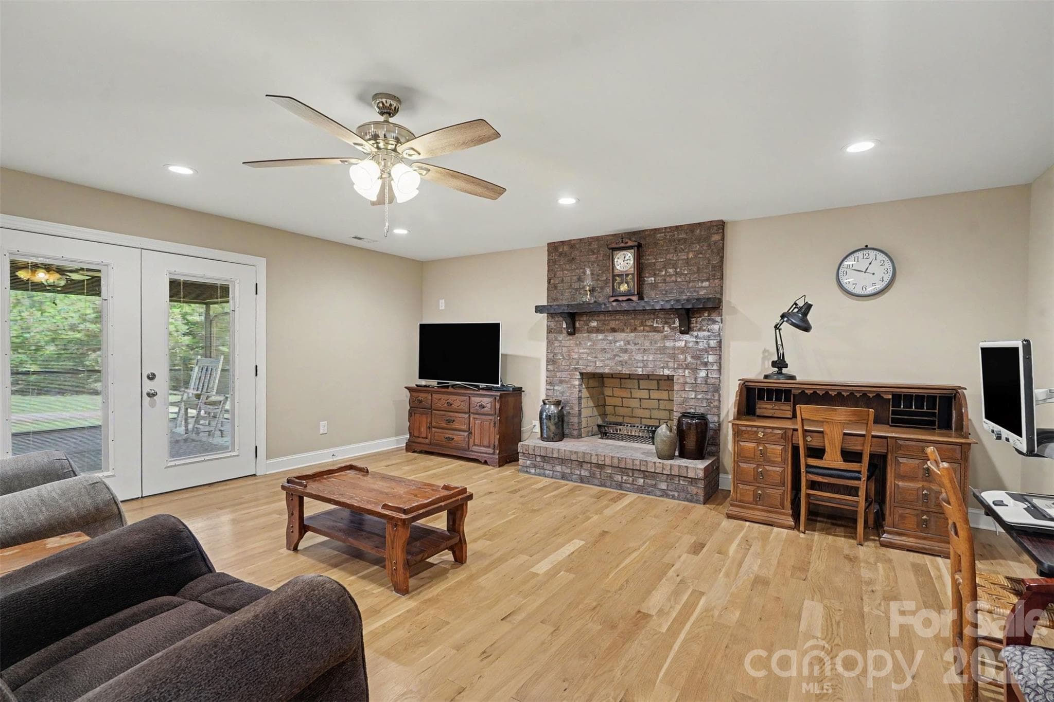 Single Family Residence at 658 Hicks Hill Road, Lawndale, photo 6 of 25
