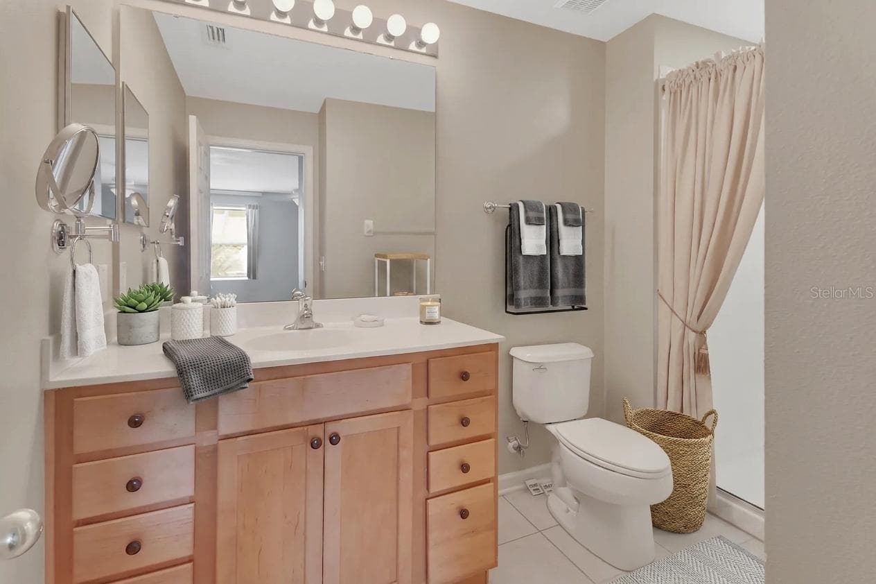 Primary Bath - 204 WOODHOUSE LN, DELAND
