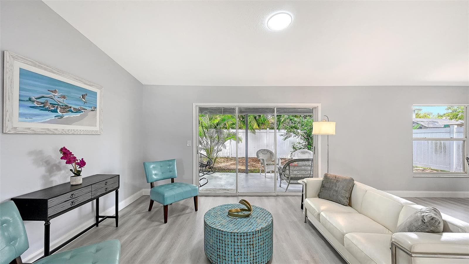 Spacious Living Space with Triple Slider - 4054 PALAU DR, SARASOTA