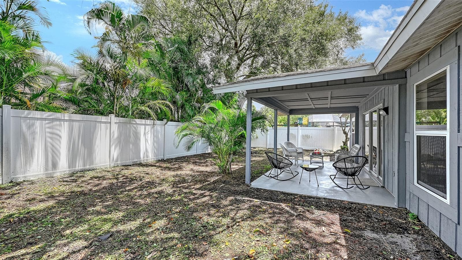 Spacious and Private Back Yard and Lanai - 4054 PALAU DR, SARASOTA