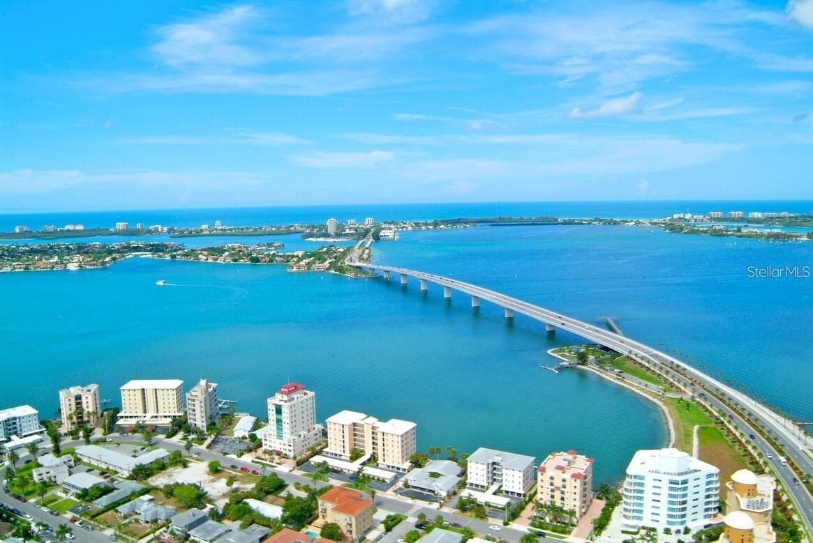 Ringling Bridge to Bird Key, St. Armand's Circle, Lido Beach and Longboat Key - 4054 PALAU DR, SARASOTA
