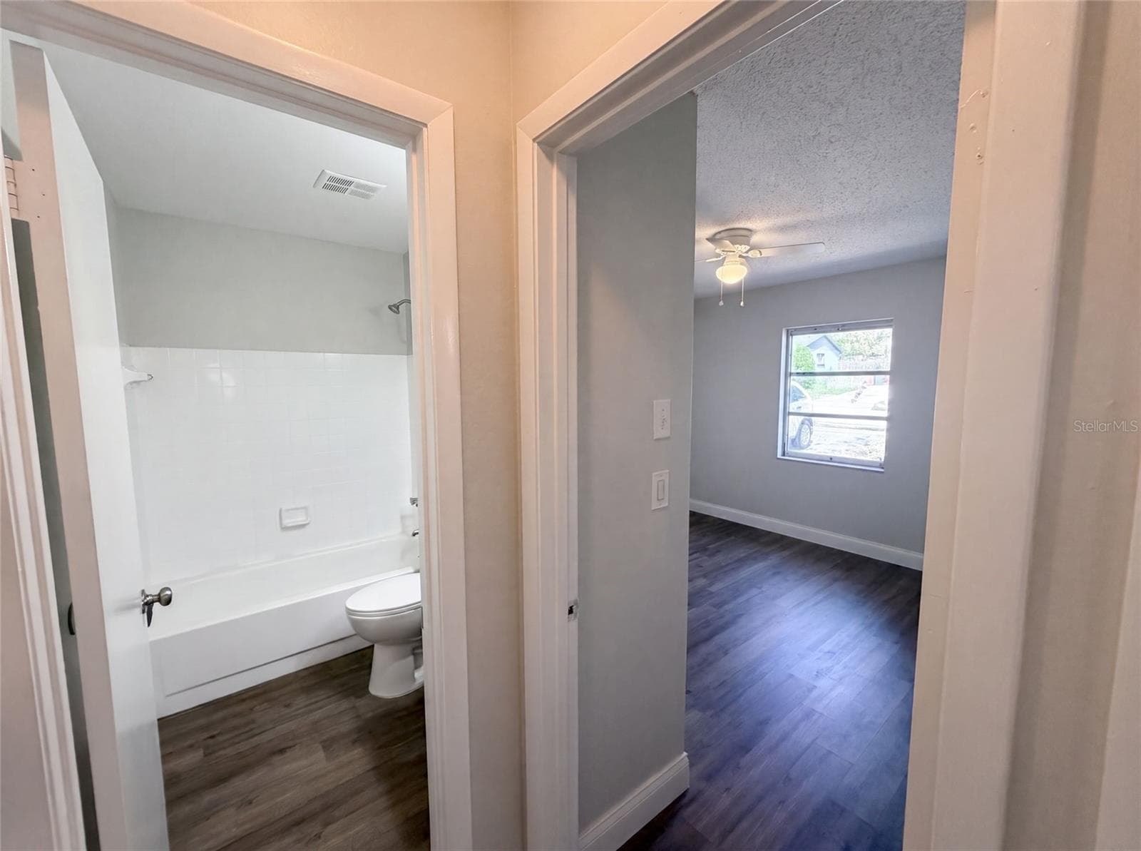 Single Family Residence at 5064 BROMLEY AVE, SPRING HILL, photo 14 of 19