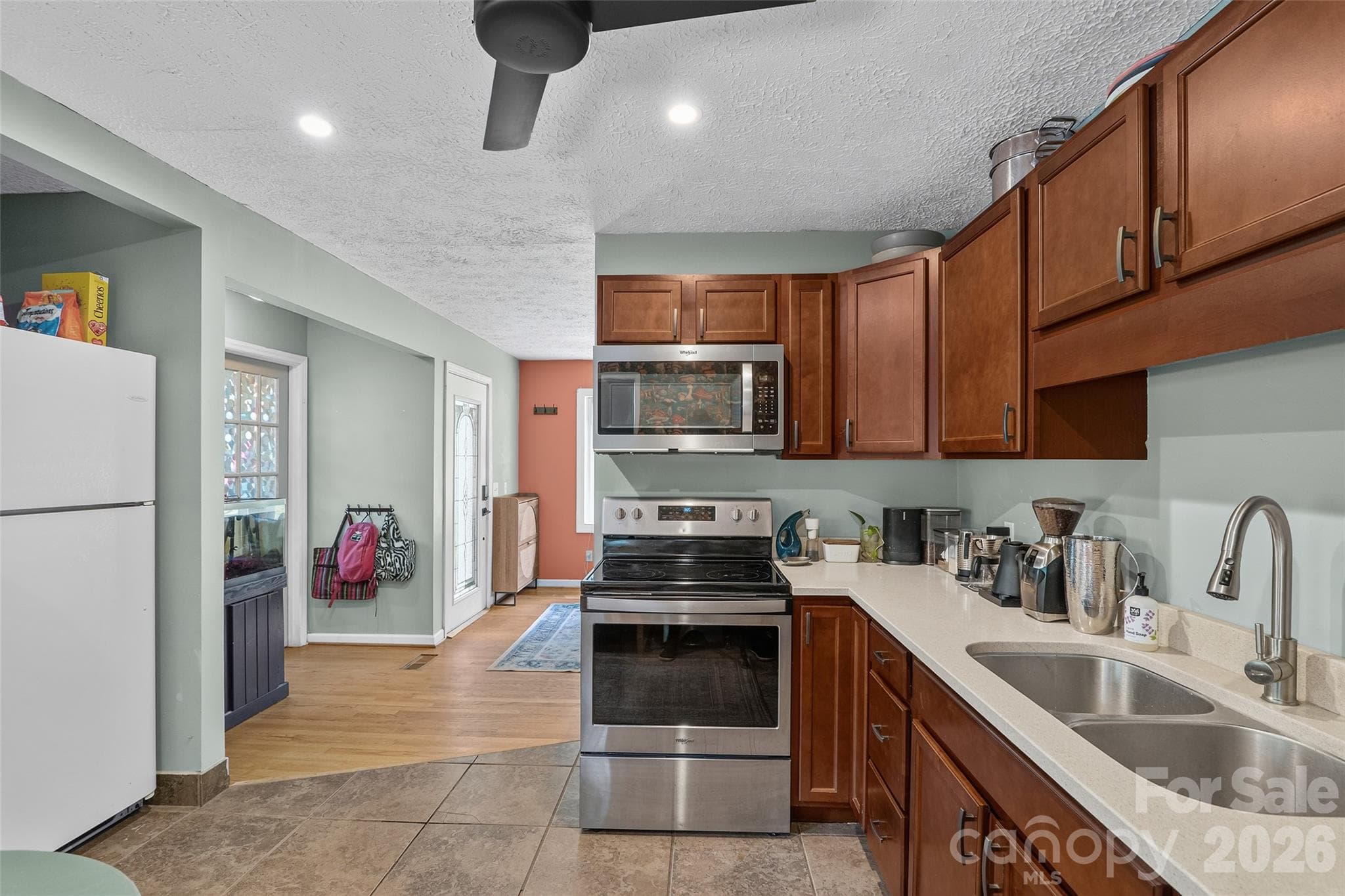 Single Family Residence at 17 Azalea Road, Arden, photo 11 of 36