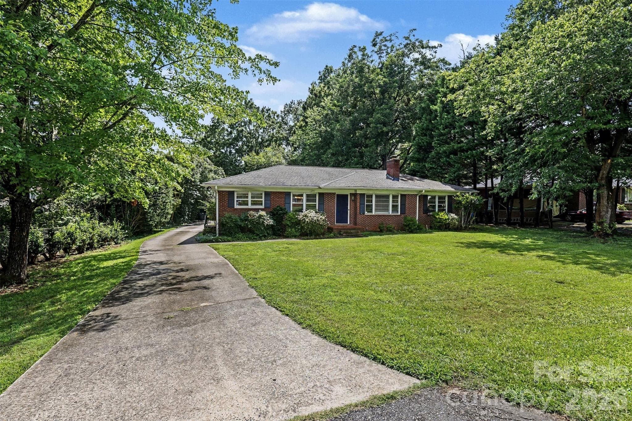 Single Family Residence at 1819 Lumpkin Circle, Rock Hill, photo 3 of 48