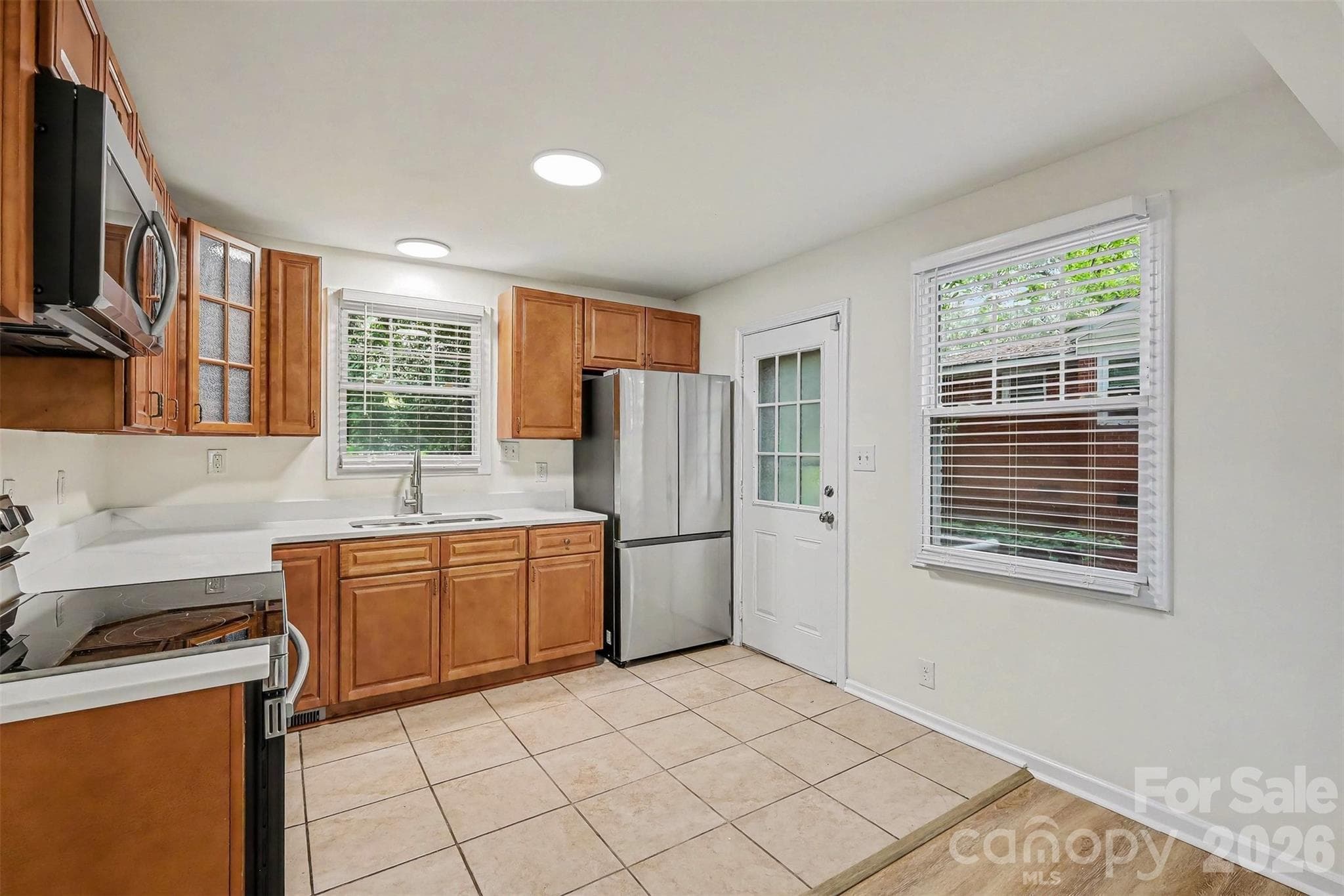Single Family Residence at 2019 Dalehurst Drive, Charlotte, photo 12 of 40