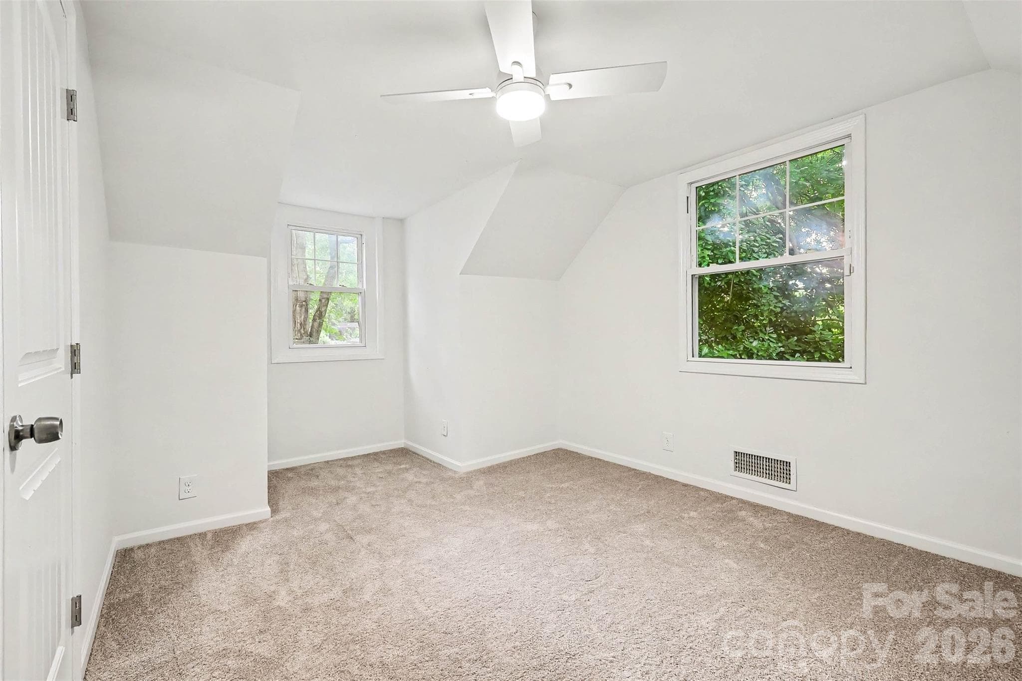 Single Family Residence at 2019 Dalehurst Drive, Charlotte, photo 24 of 40