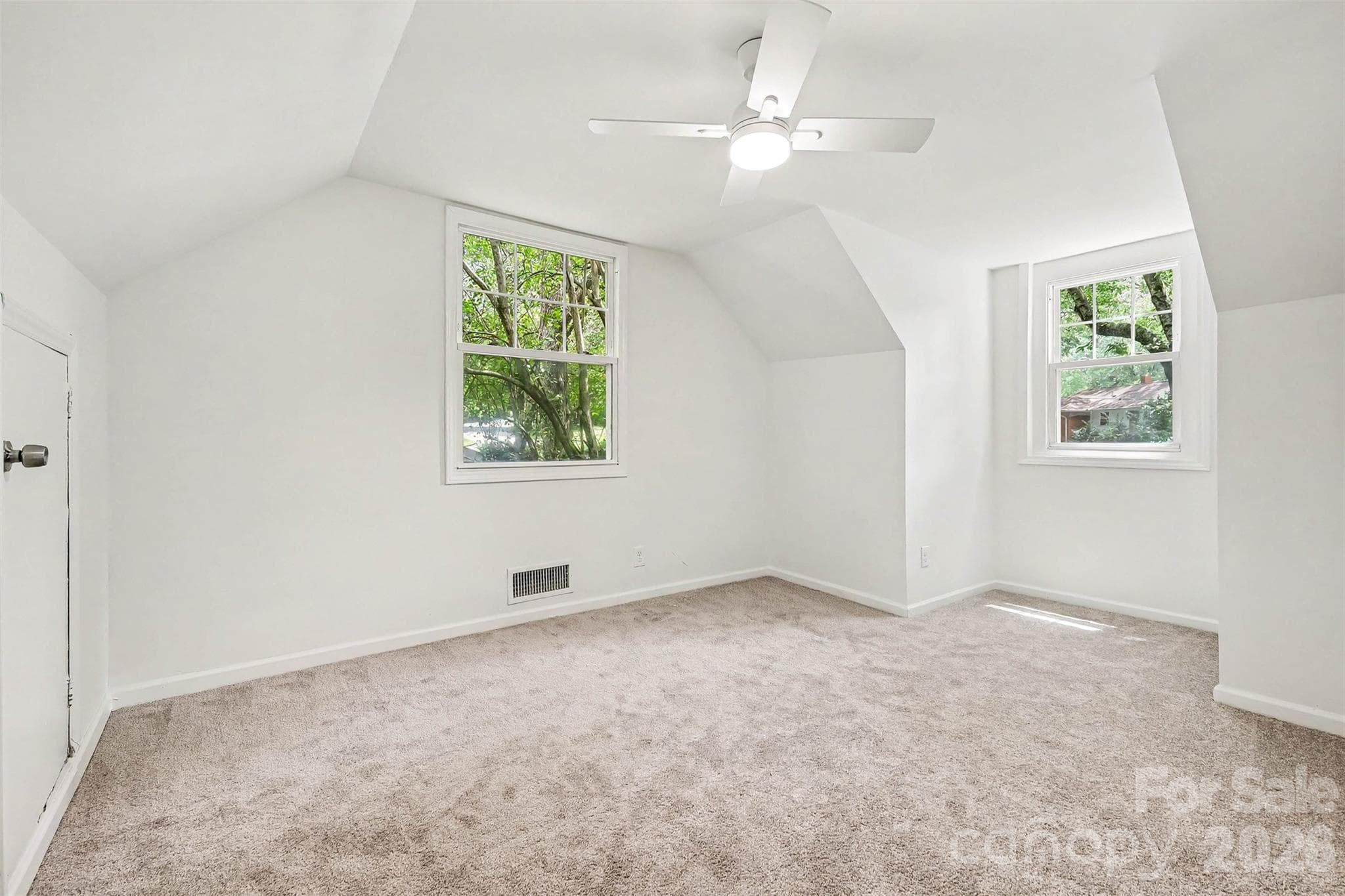 Single Family Residence at 2019 Dalehurst Drive, Charlotte, photo 29 of 40