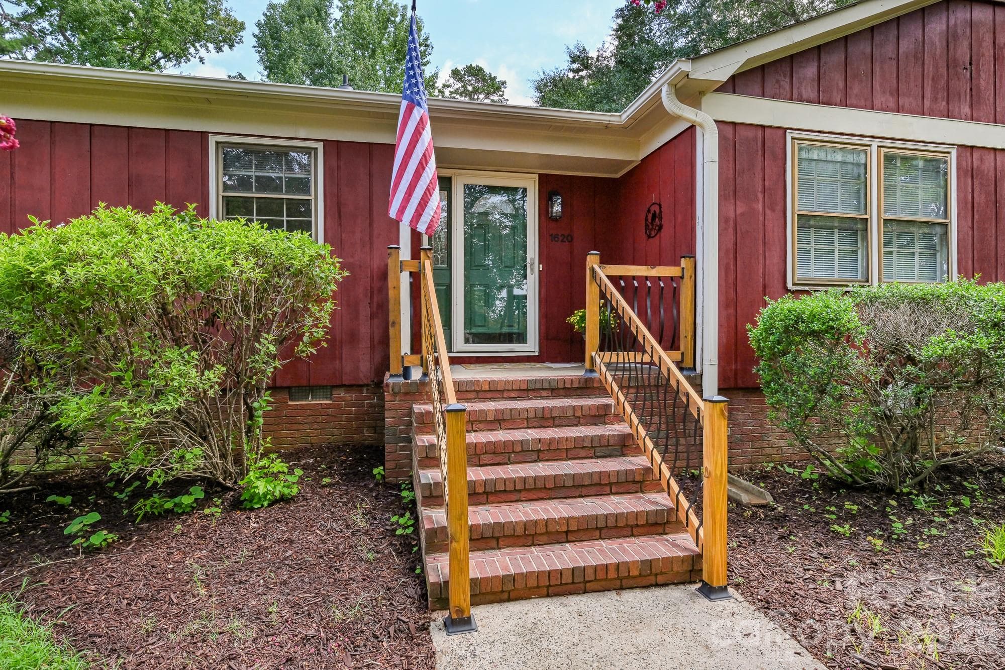 Come on in!!!! - 1620 Windyrush Lane, Gastonia