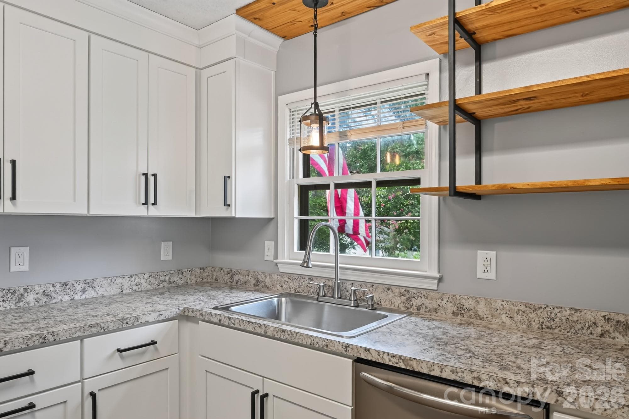 Kitchen - 1620 Windyrush Lane, Gastonia