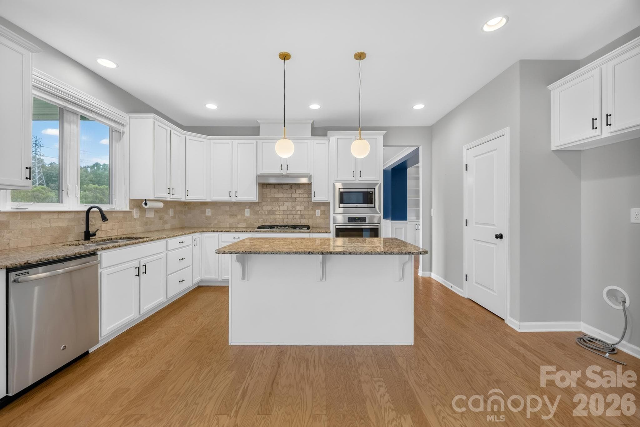 GRAND Kitchen - 1004 Hawker Road, Matthews