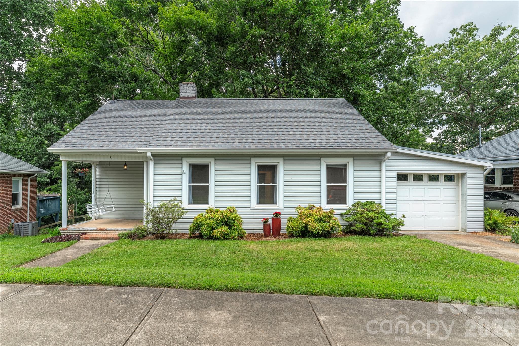 NEW Roof! - 3 Enka Oak Street, Candler