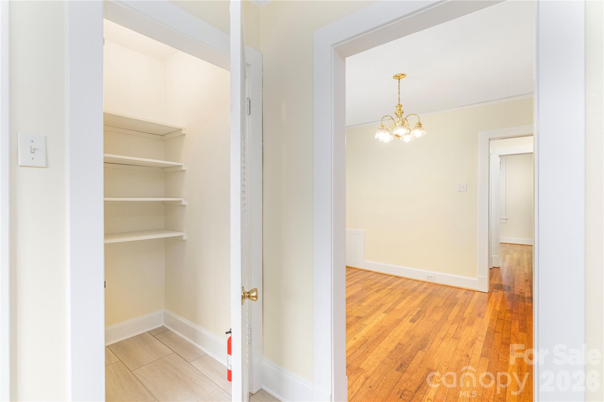 Large pantry, dinning off kitchen - 3 Enka Oak Street, Candler