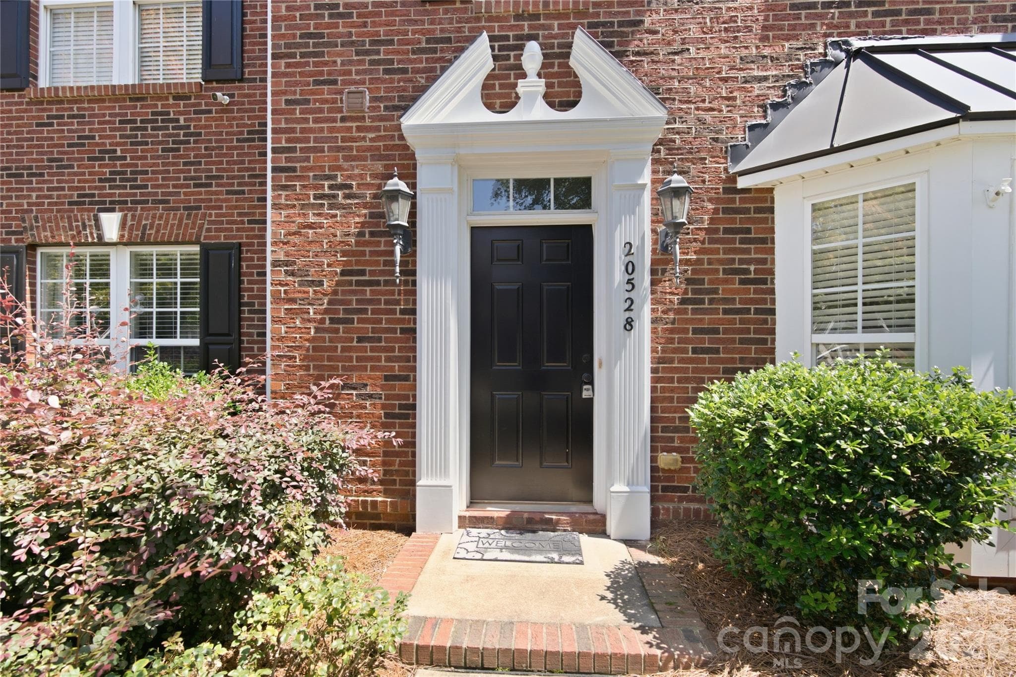 Townhouse at 20528 Harbor View Drive, Cornelius, photo 5 of 44