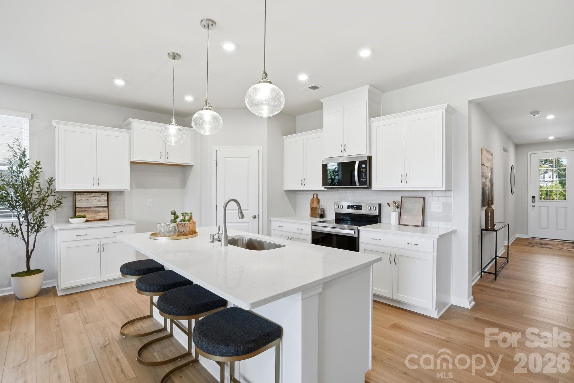 Single Family Residence at Gastonia, photo 8 of 44