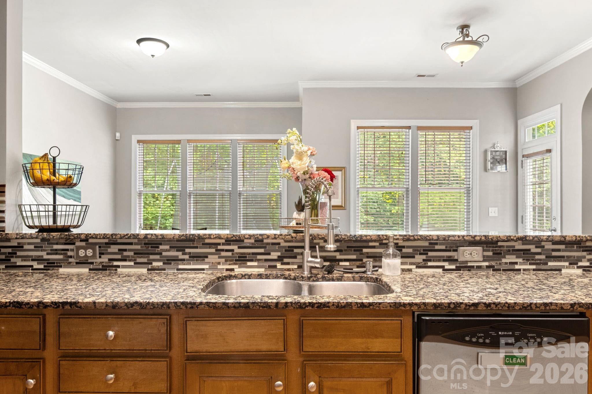 Single Family Residence at 1334 Sarandon Drive, Matthews, photo 17 of 40