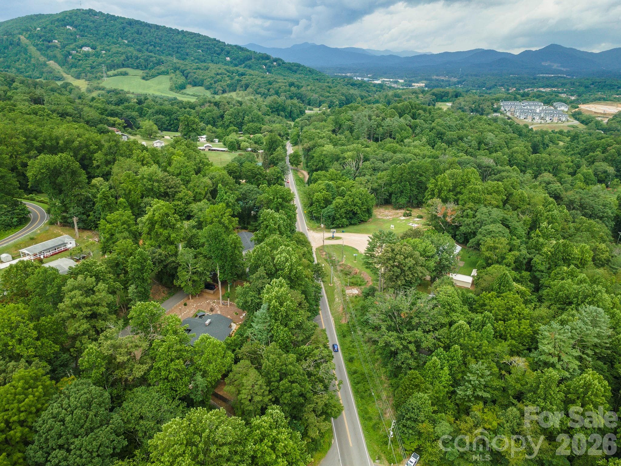 Single Family Residence at 53 Vanderbilt Terrace, Asheville, photo 44 of 45