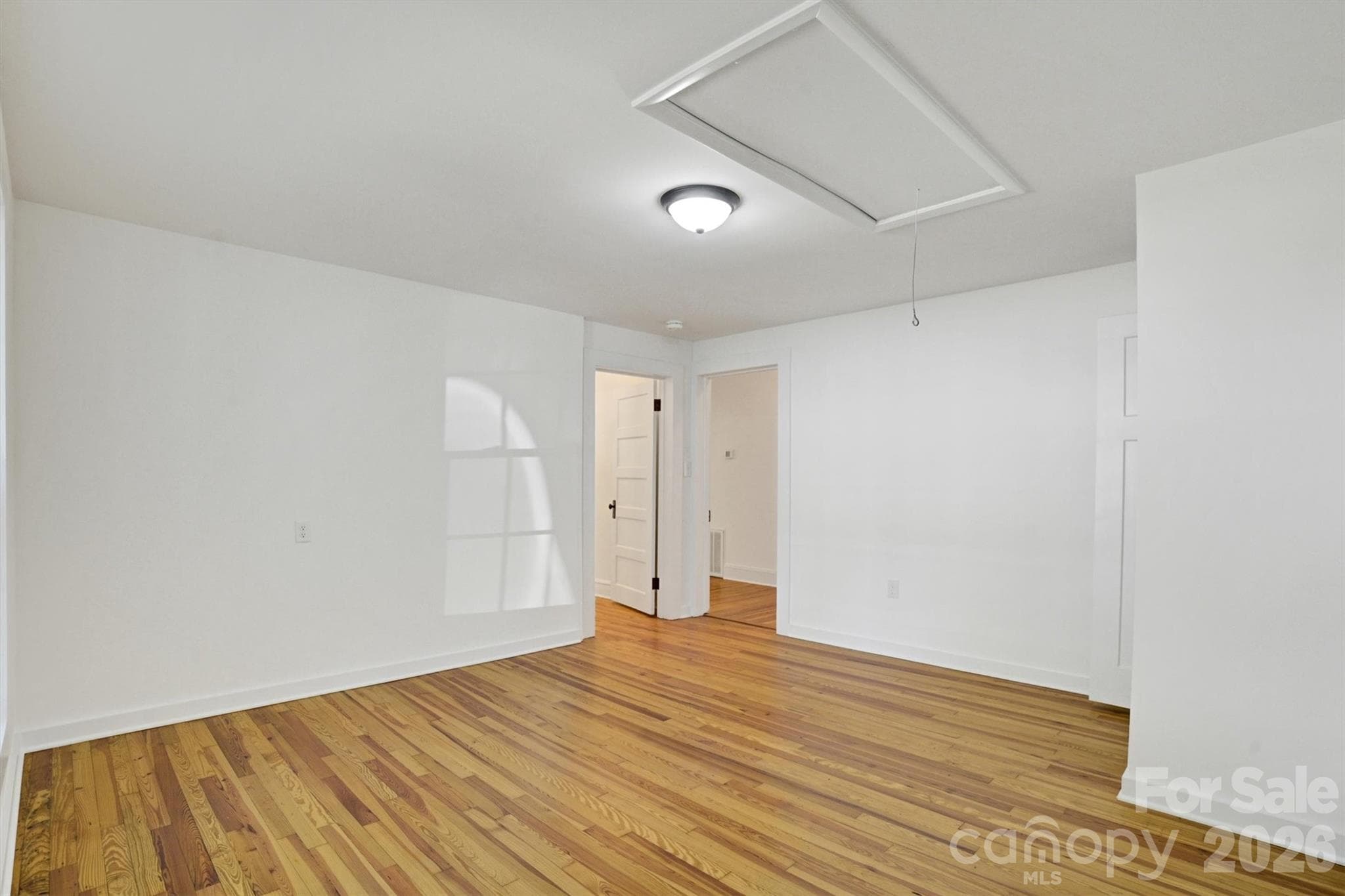 Single Family Residence at 304 Misenheimer Drive NW, Concord, photo 10 of 26