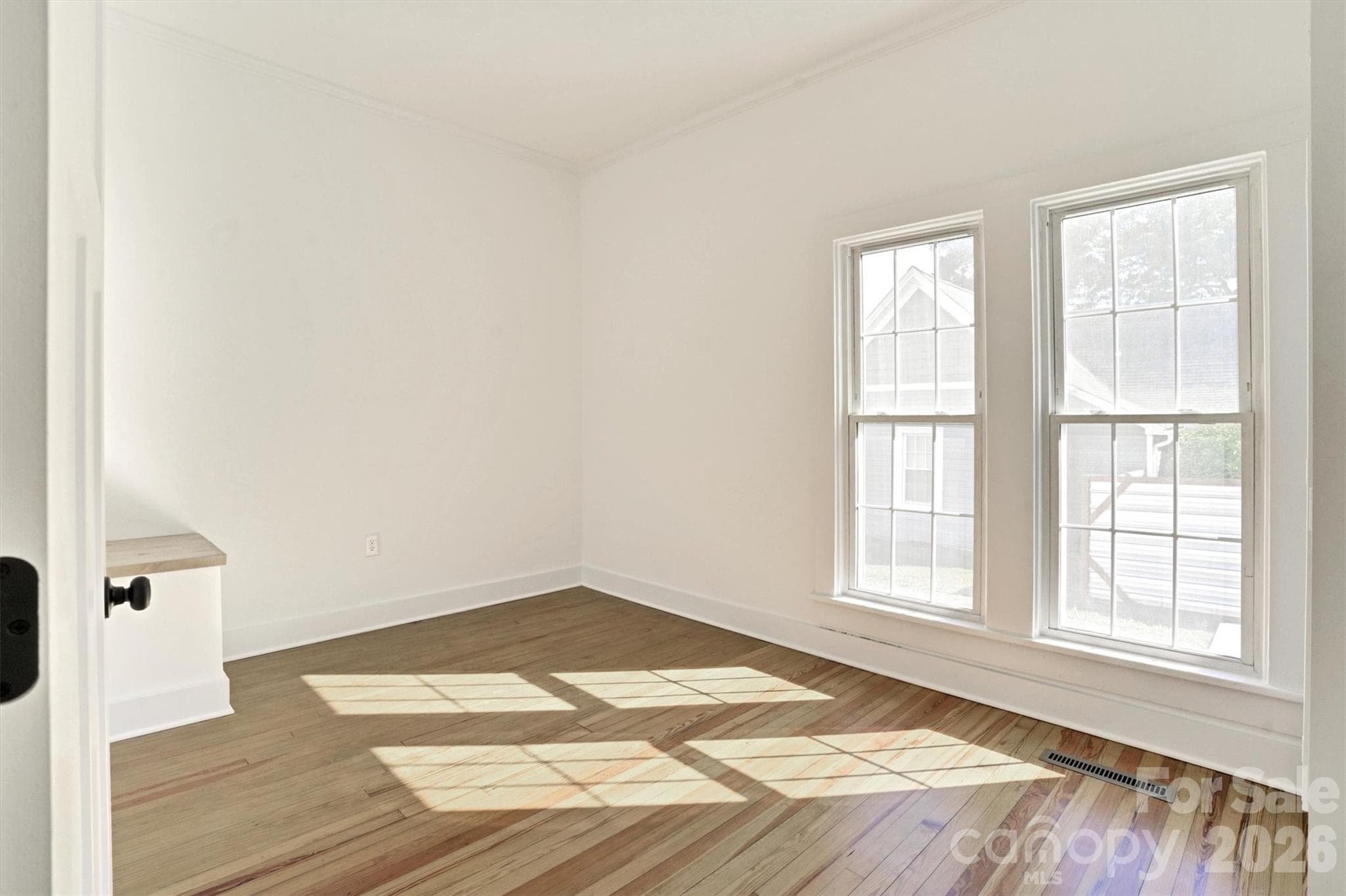 Single Family Residence at 304 Misenheimer Drive NW, Concord, photo 12 of 26