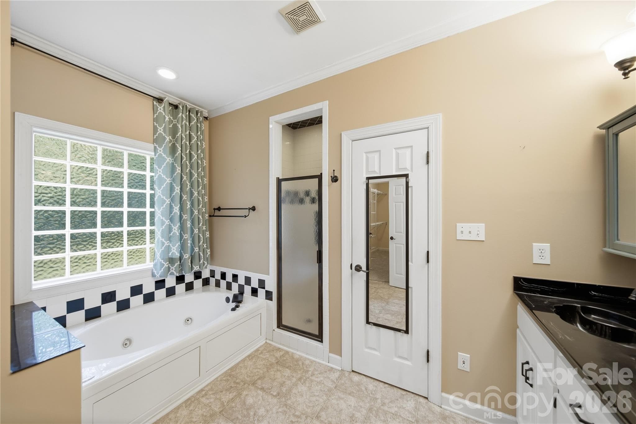 Single Family Residence at 4619 Lenden Hall Court, Gastonia, photo 22 of 45