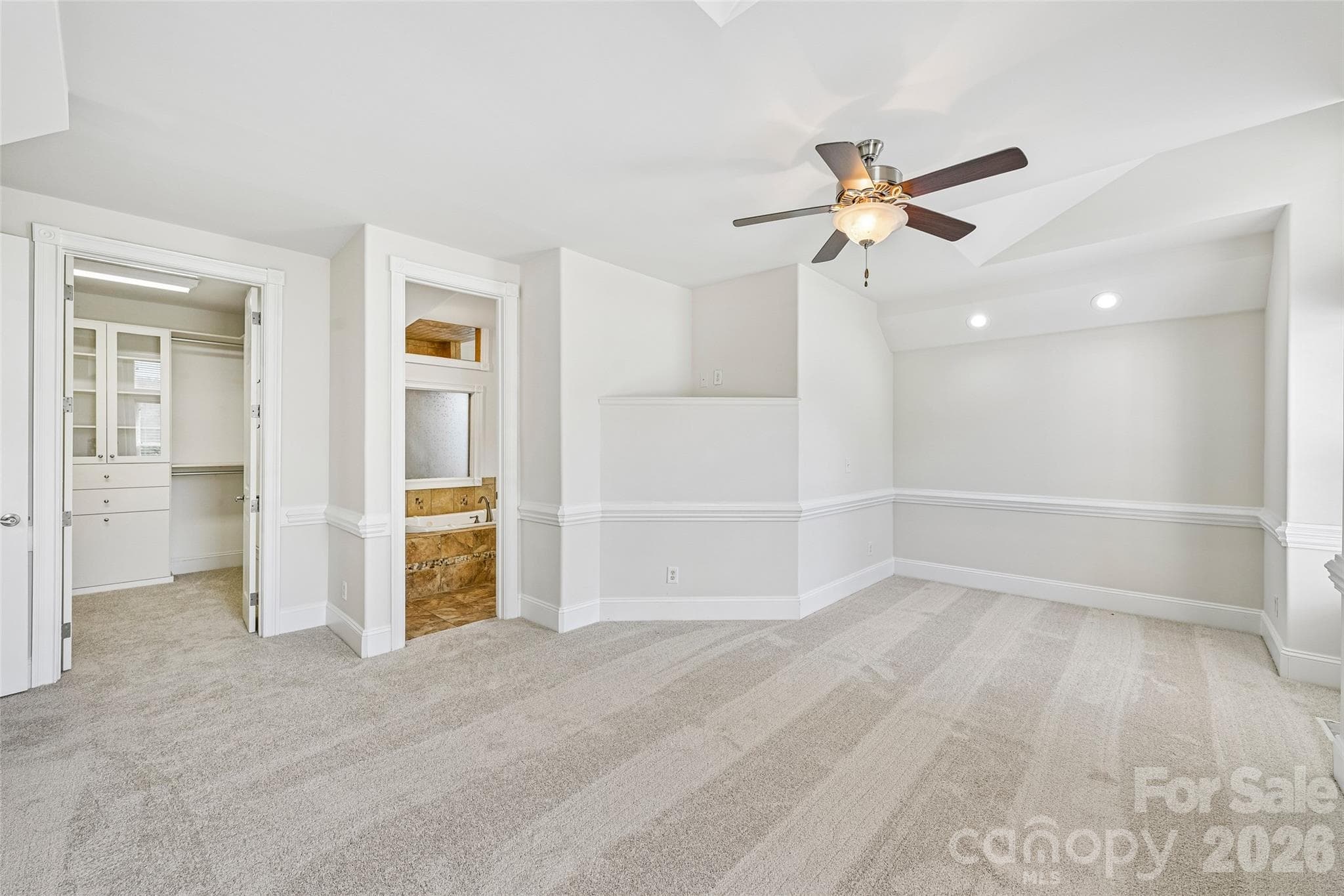 Single Family Residence at 2016 Rocky Stream Road, York, photo 10 of 45