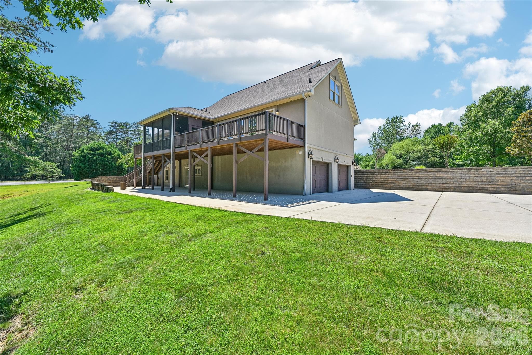 Single Family Residence at 2016 Rocky Stream Road, York, photo 43 of 45