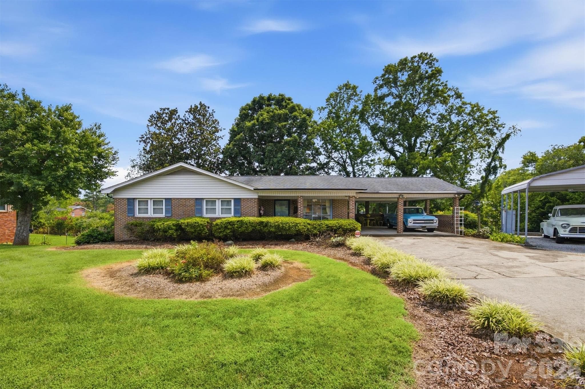 2711 Fairway Acres Circle