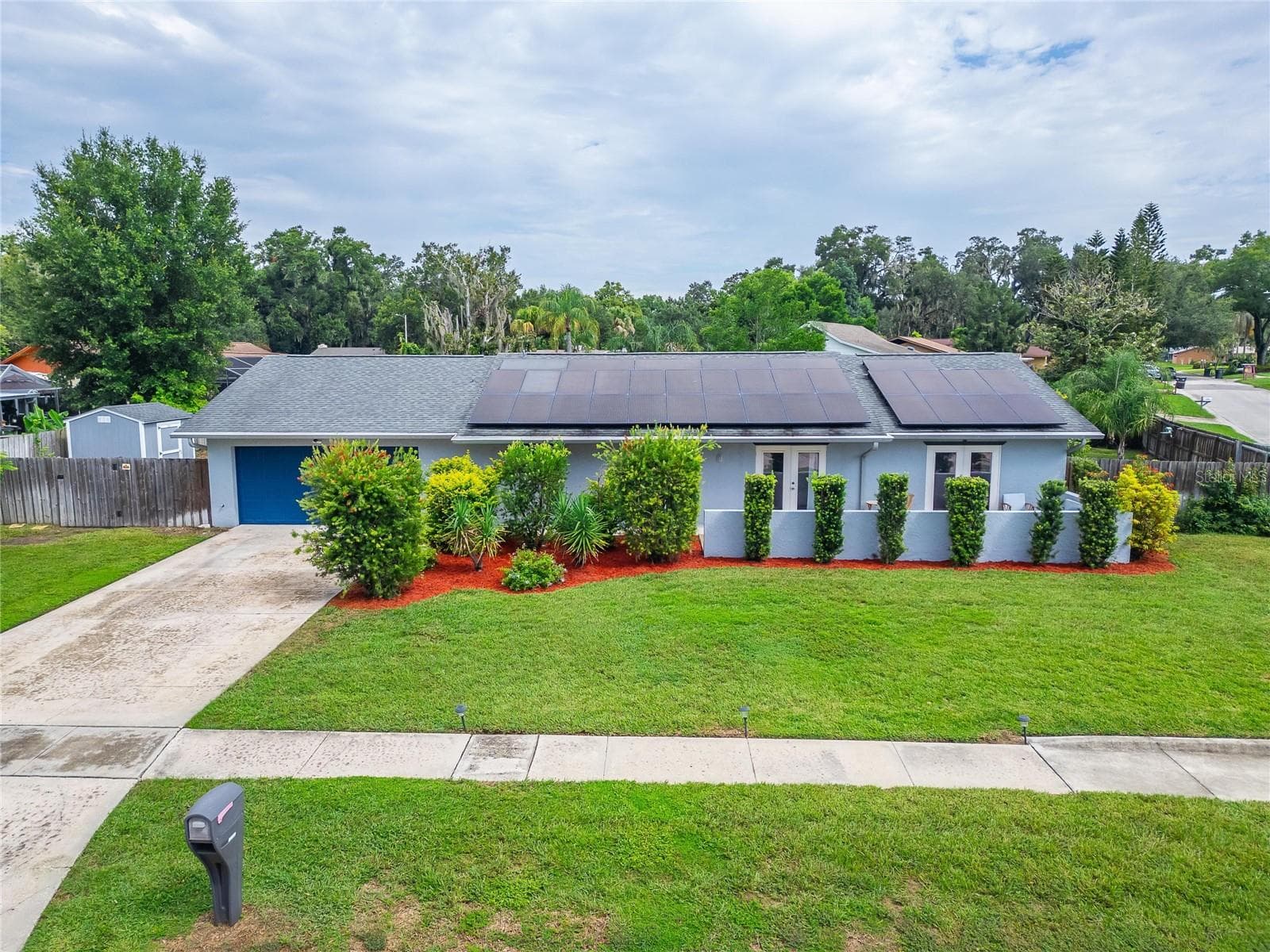 1120 LAKEMONT DR