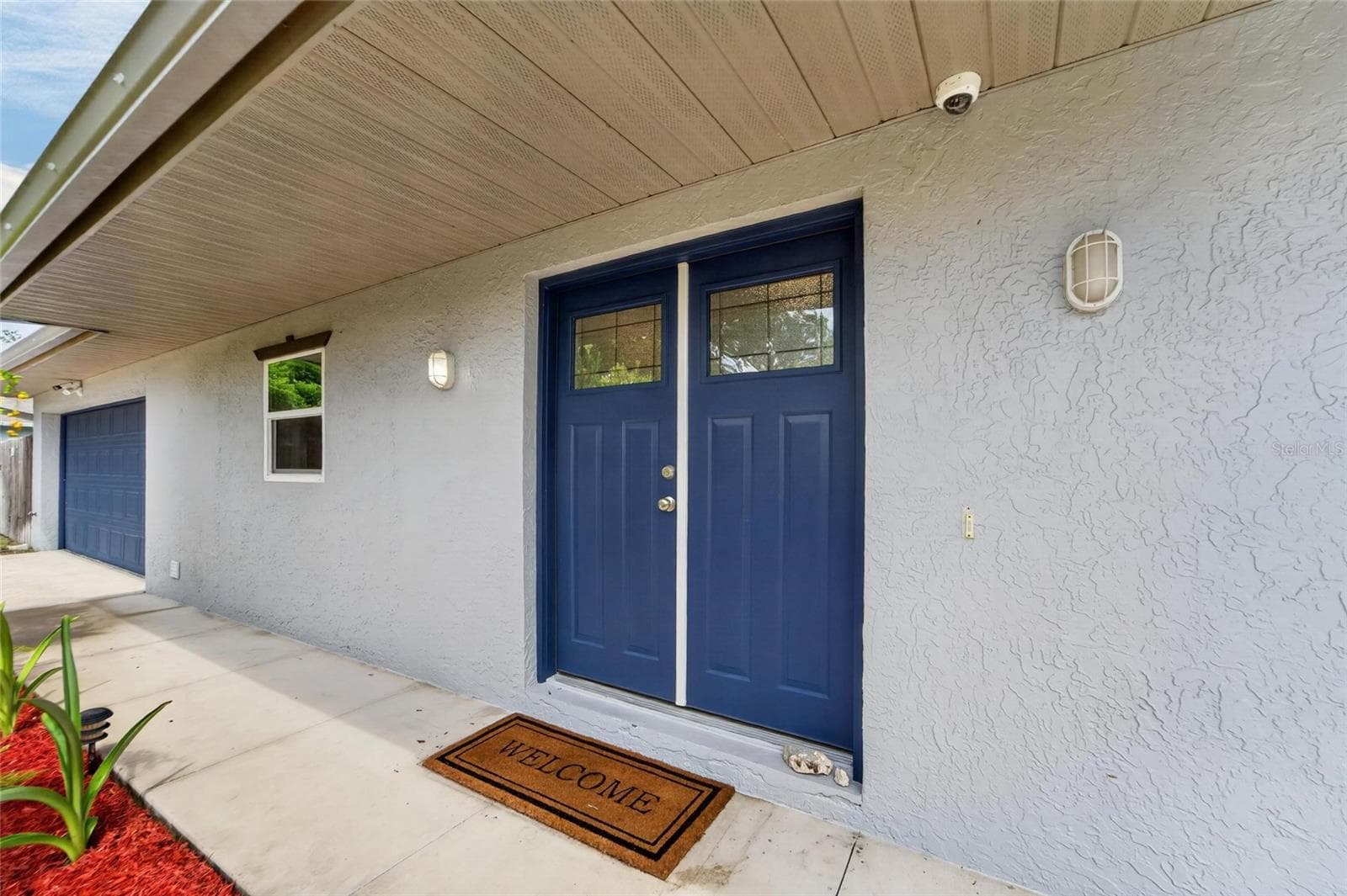 Single Family Residence at 1120 LAKEMONT DR, VALRICO, photo 6 of 88