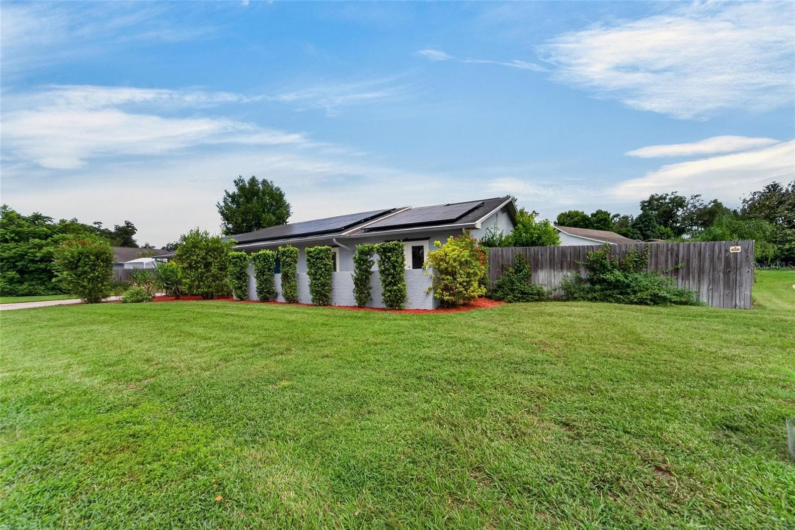 Single Family Residence at 1120 LAKEMONT DR, VALRICO, photo 10 of 88