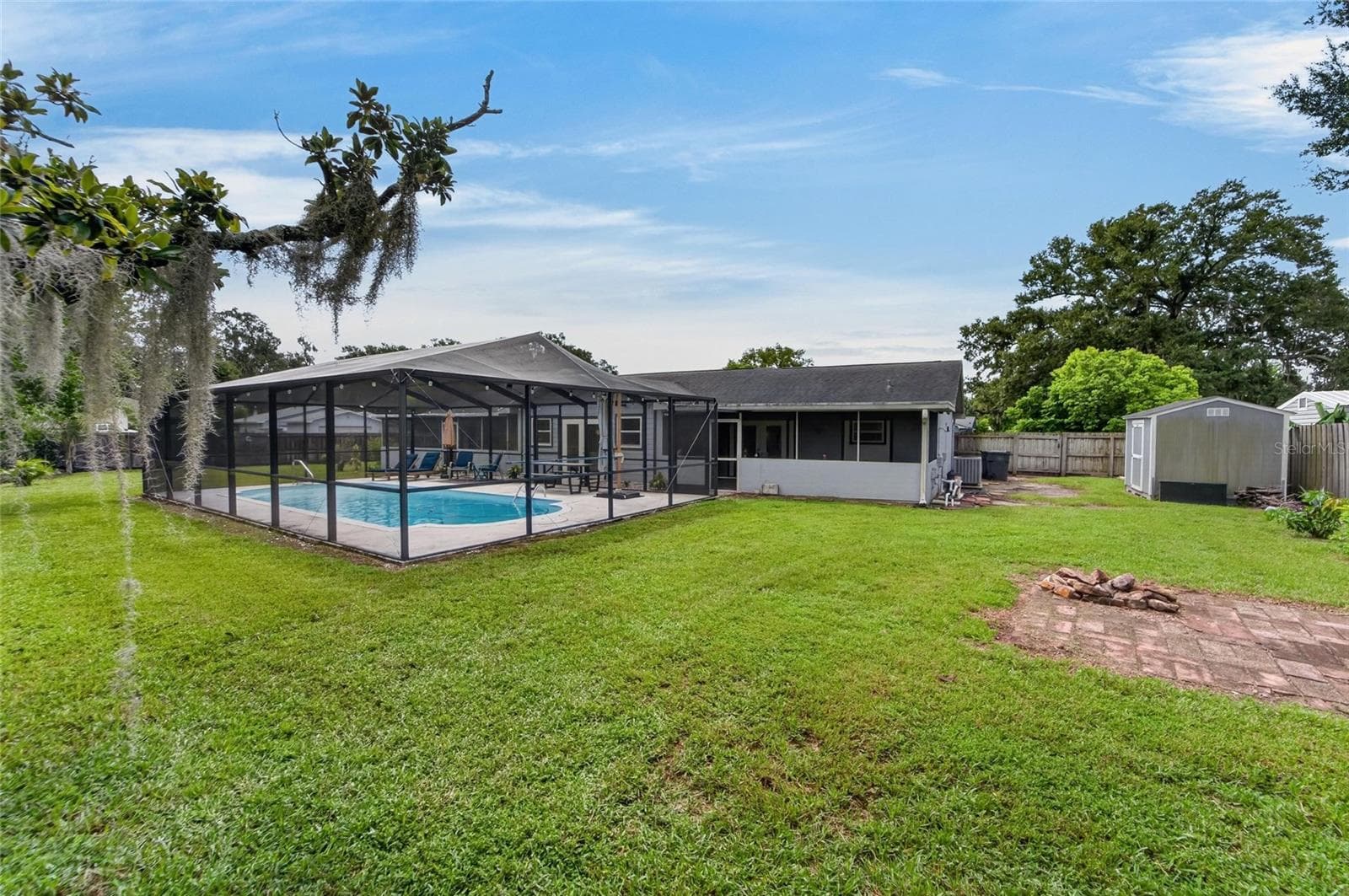 Single Family Residence at 1120 LAKEMONT DR, VALRICO, photo 16 of 88
