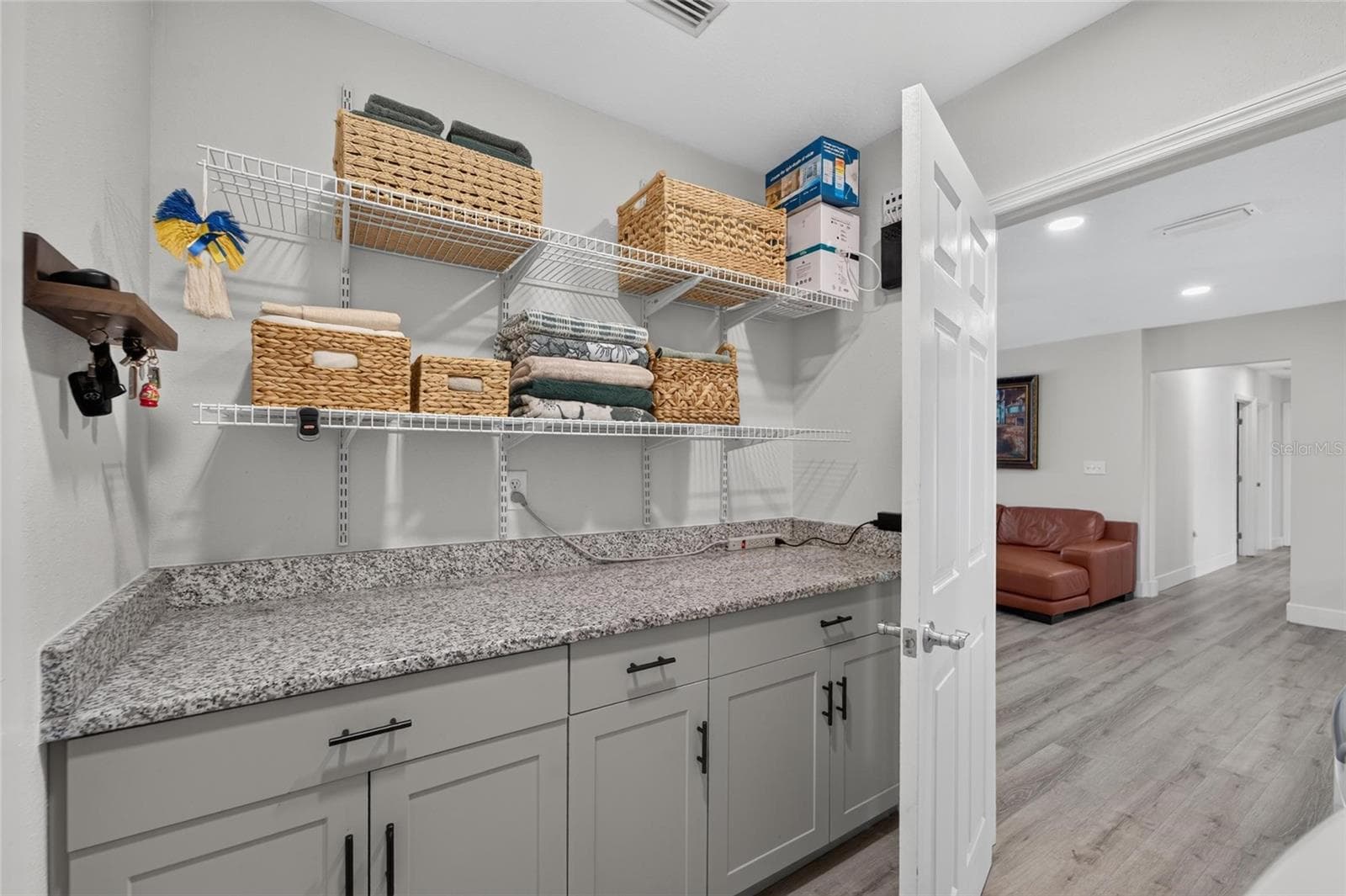 Single Family Residence at 1120 LAKEMONT DR, VALRICO, photo 42 of 88