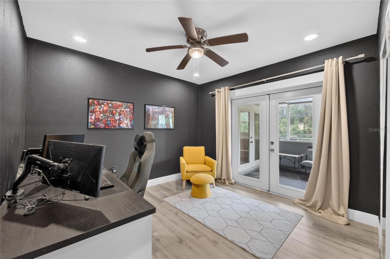 Single Family Residence at 1120 LAKEMONT DR, VALRICO, photo 57 of 88