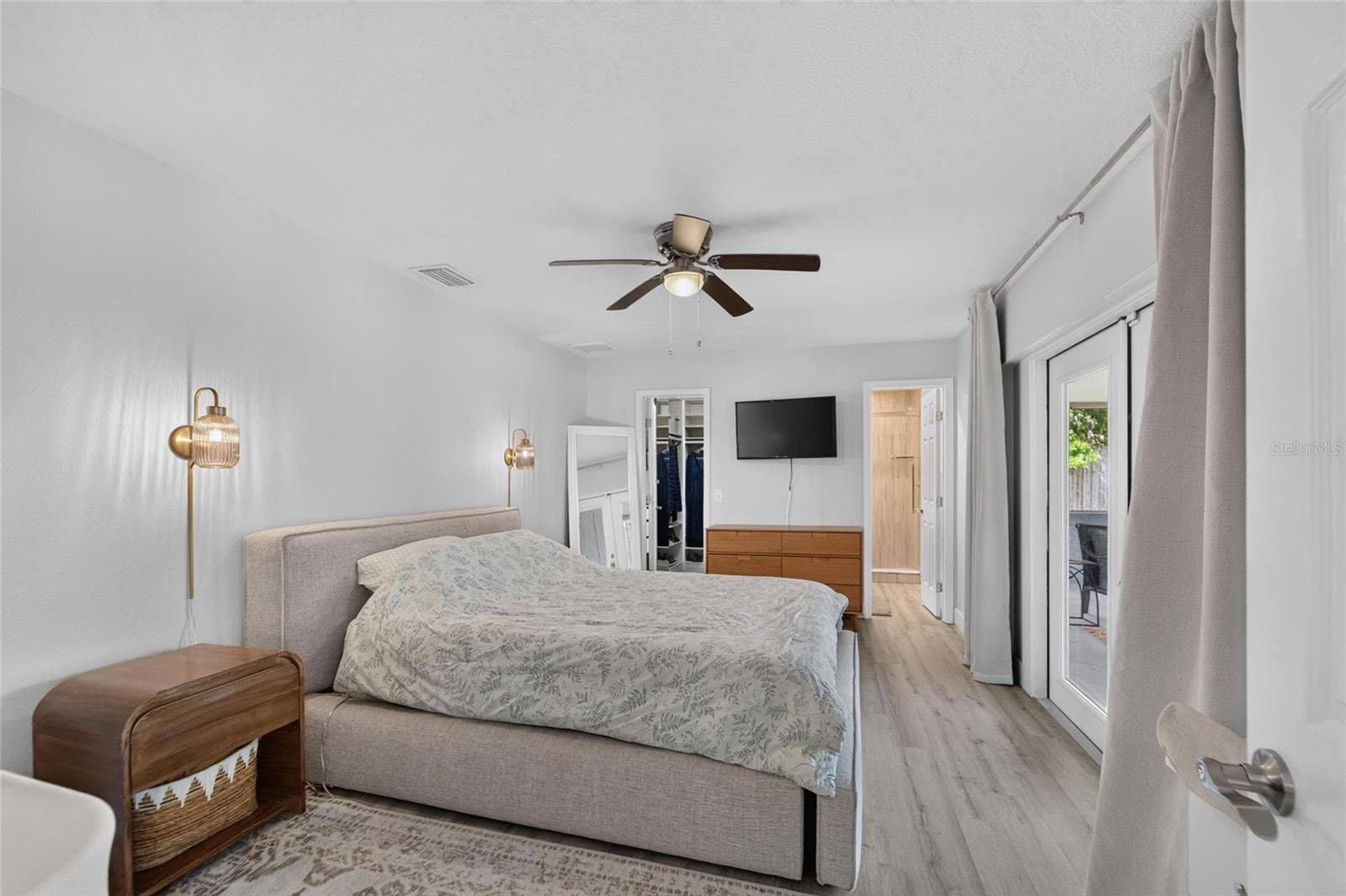 Single Family Residence at 1120 LAKEMONT DR, VALRICO, photo 60 of 88