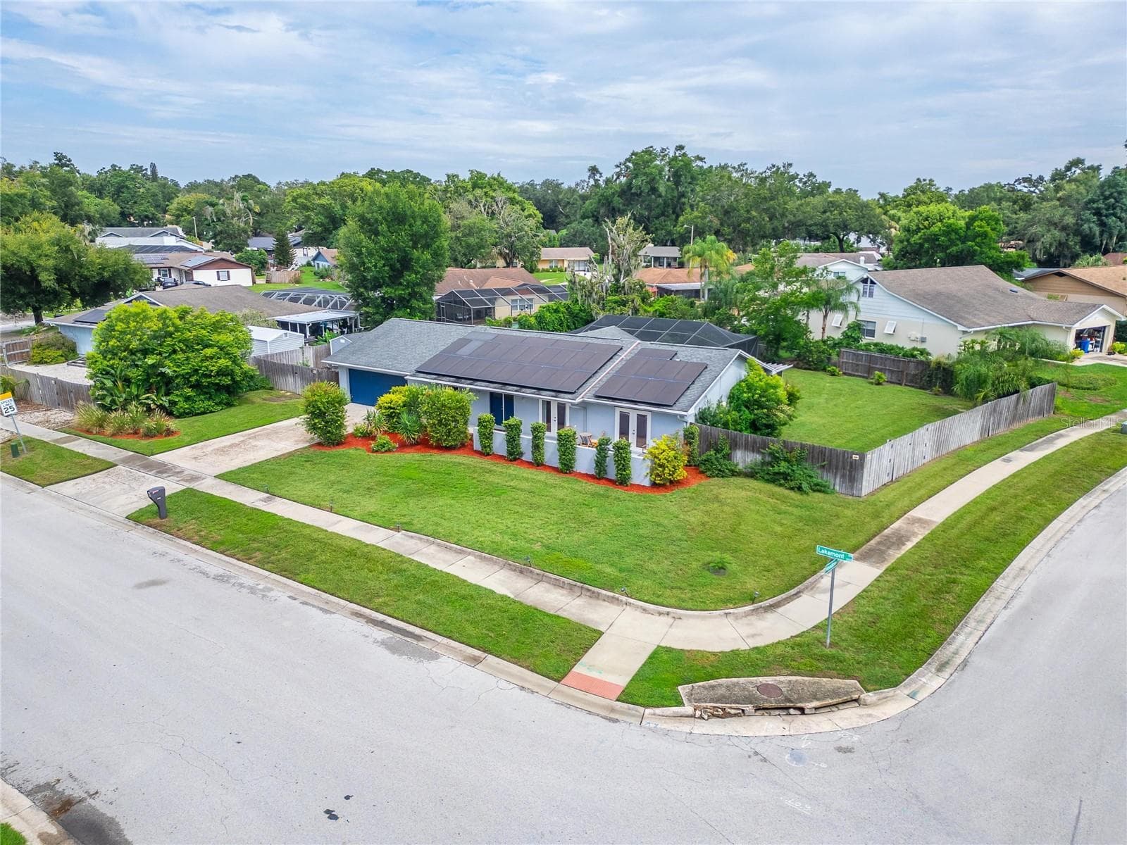 Single Family Residence at 1120 LAKEMONT DR, VALRICO, photo 72 of 88