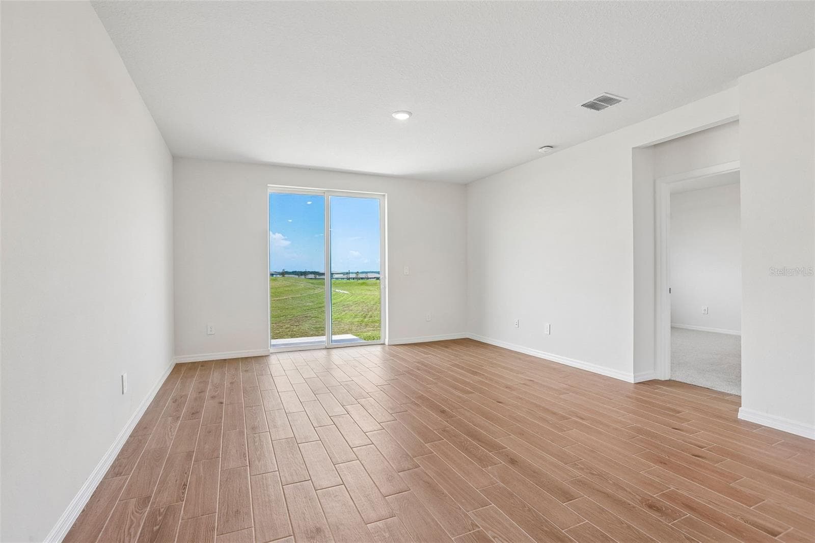 Single Family Residence at 3454 MOSCATO DR, BROOKSVILLE, photo 9 of 40