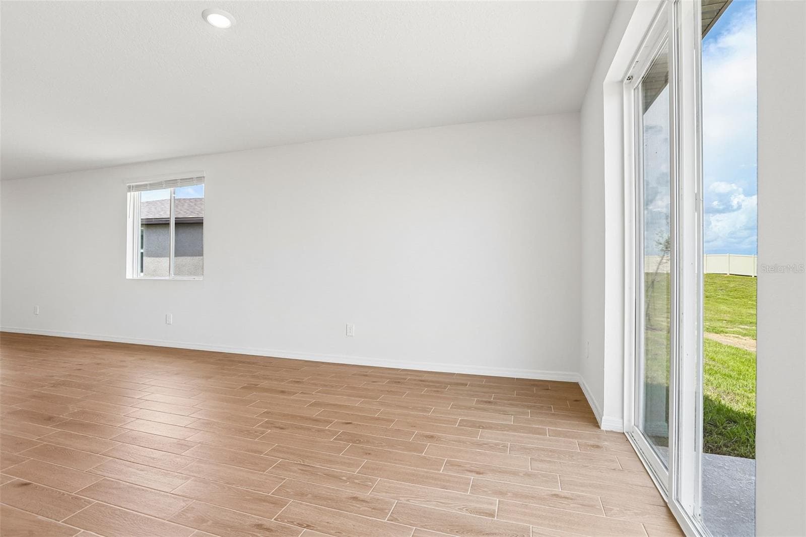 Single Family Residence at 3454 MOSCATO DR, BROOKSVILLE, photo 11 of 40