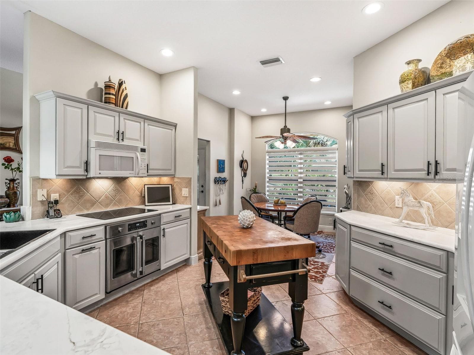 Some furnishings may be for sale - 17116 SE 79TH MCLAWREN TER, THE VILLAGES