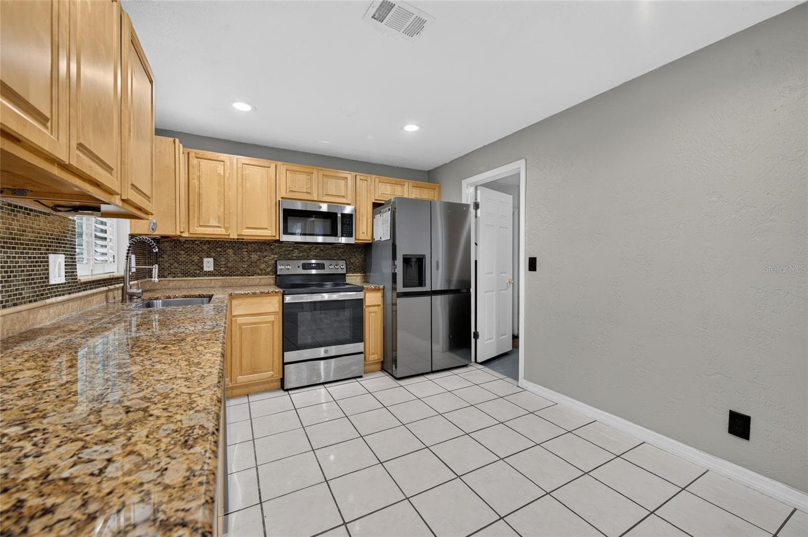 Single Family Residence at 1107 4TH ST, PORT ORANGE, photo 5 of 27