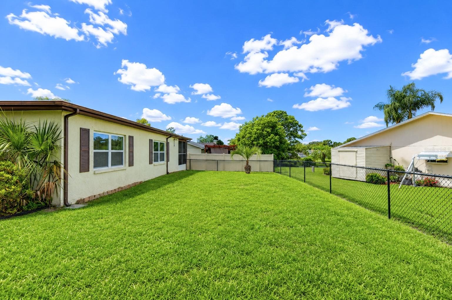 Single Family Residence at 8811 MARTINIQUE LN, PORT RICHEY, photo 10 of 42