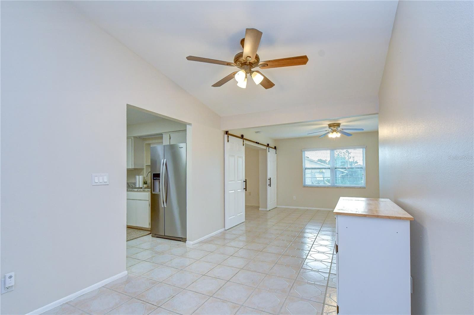 Single Family Residence at 8811 MARTINIQUE LN, PORT RICHEY, photo 15 of 42