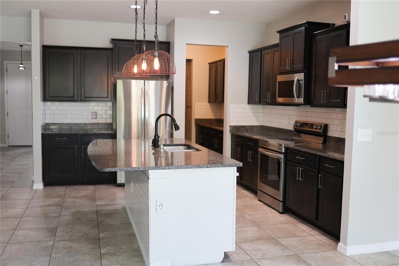 Single Family Residence at 5002 JACKEL CHASE DR, WIMAUMA, photo 18 of 46