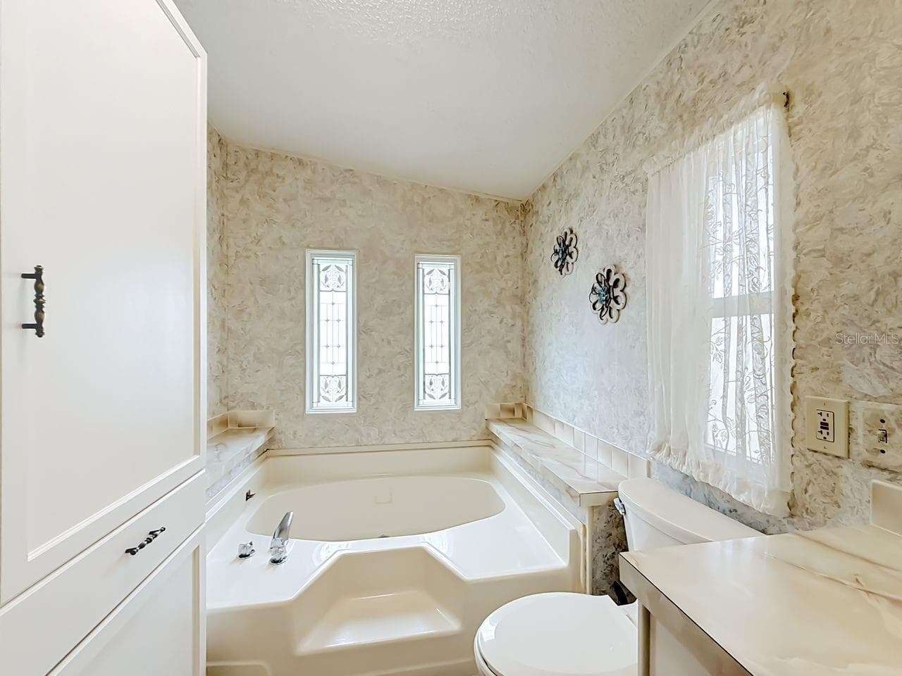 Primary Bathroom - 1690 NASSAU CIR, TAVARES