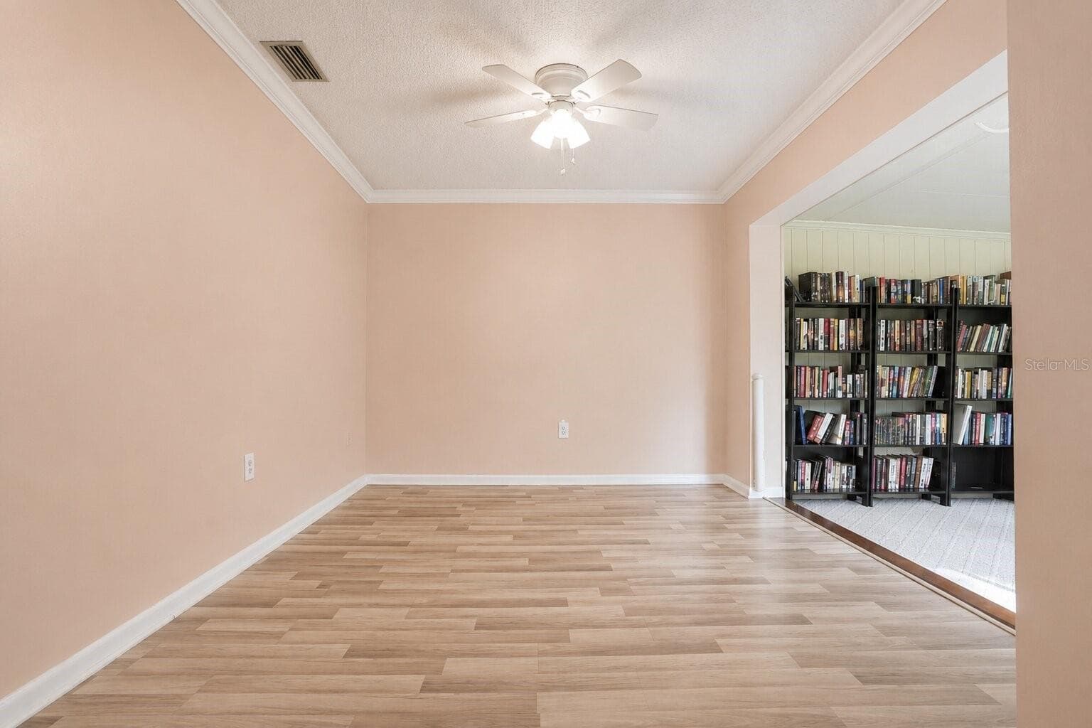 Villa at 510 PALMER CIR, PALM HARBOR, photo 22 of 31
