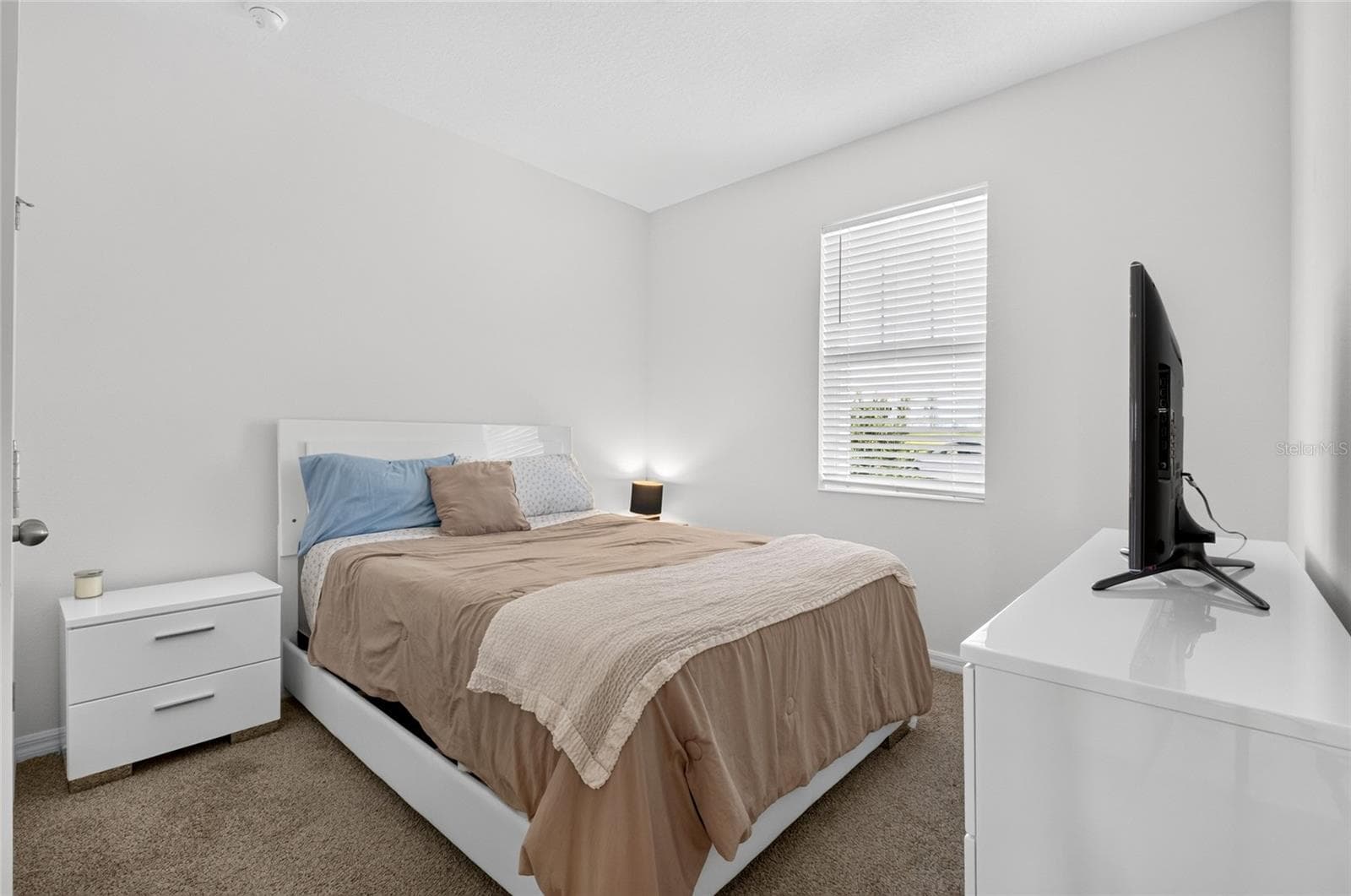 Single Family Residence at 2053 HEART LAKE DR, GROVELAND, photo 26 of 58