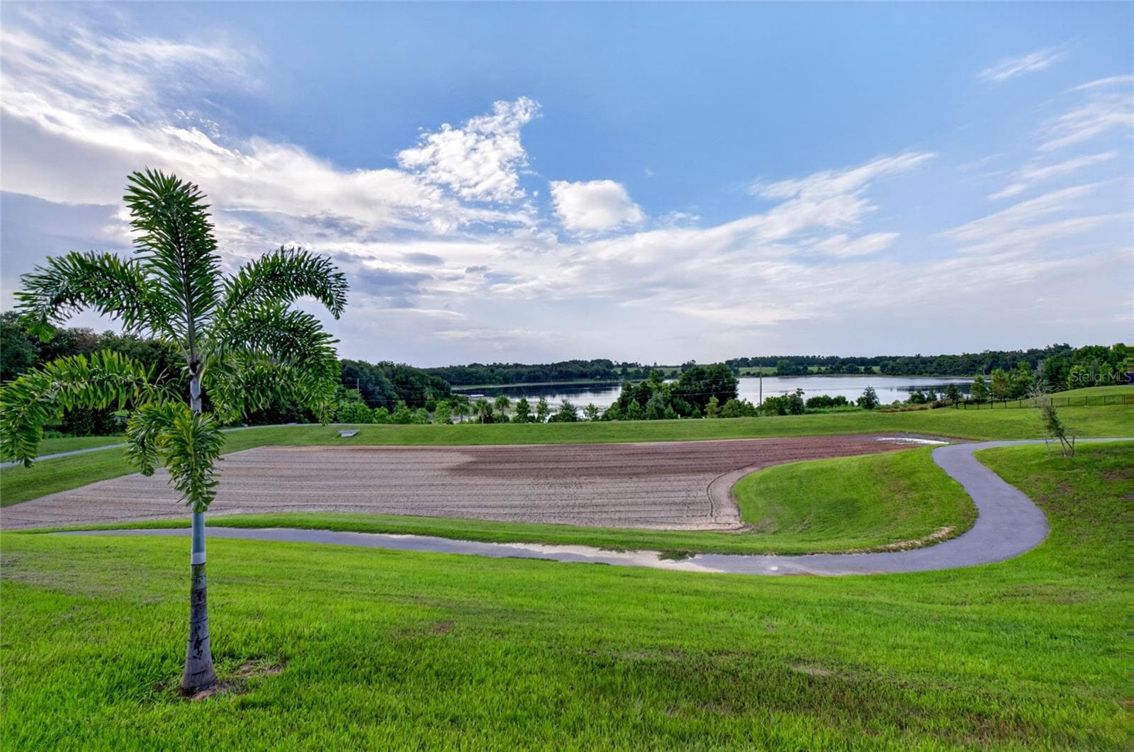Single Family Residence at 2053 HEART LAKE DR, GROVELAND, photo 35 of 58
