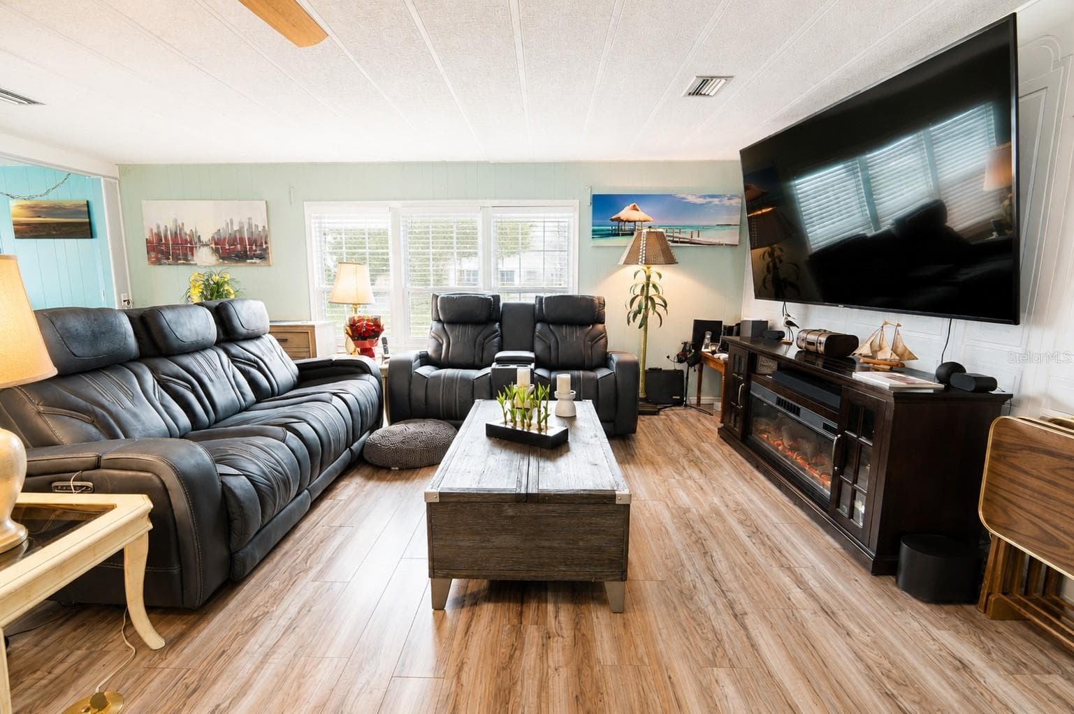 Manufactured Home at 4403 14TH ST E, ELLENTON, photo 12 of 42